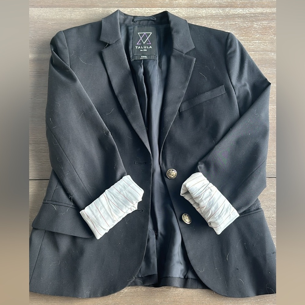 Women’s Aritzia Blazer